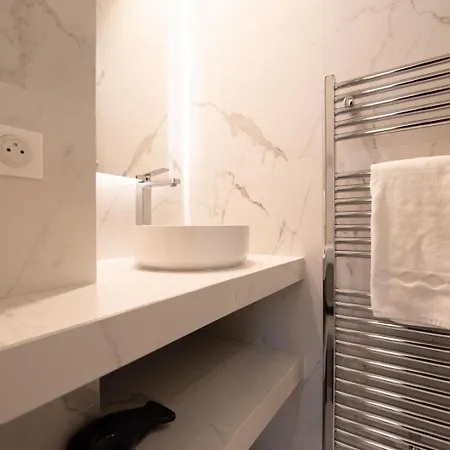 Superb Flat In Champs Elysees * Paris