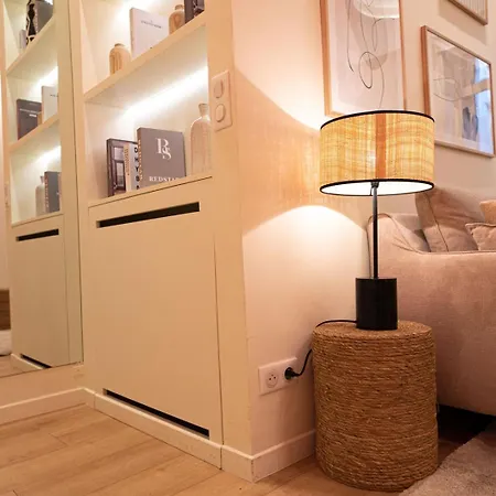 Apartment Superb Flat In Champs Elysees Paris