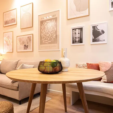Superb Flat In Champs Elysees * Paris