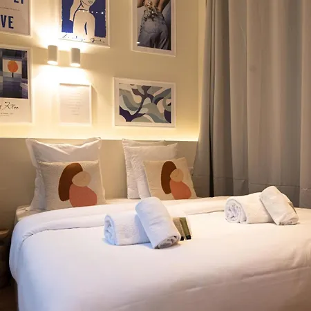 Superb Flat In Champs Elysees Paris