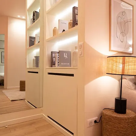 Superb Flat In Champs Elysées *